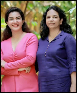 Honey Rose with her mom