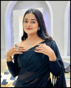 Shakila Parvin in black