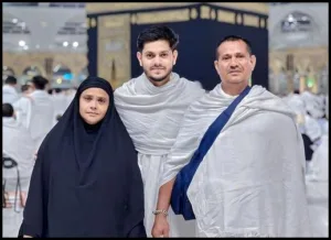 Rakib Hossain with Parents