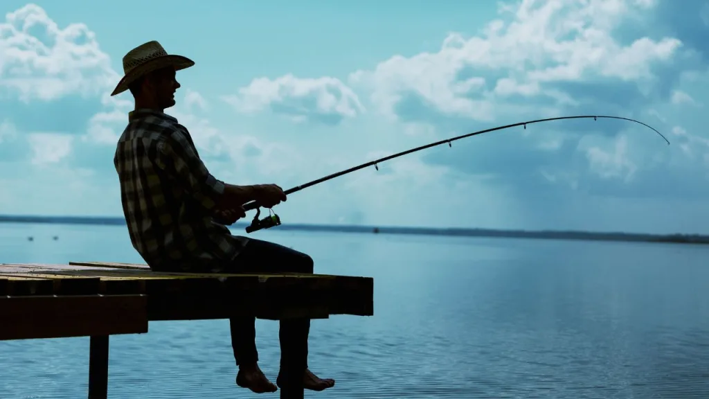 How to catch big fish easily by throwing hands